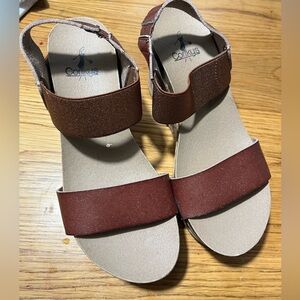 CoRKyS Cork Heels w/studs Copper/Brown Color Size 6